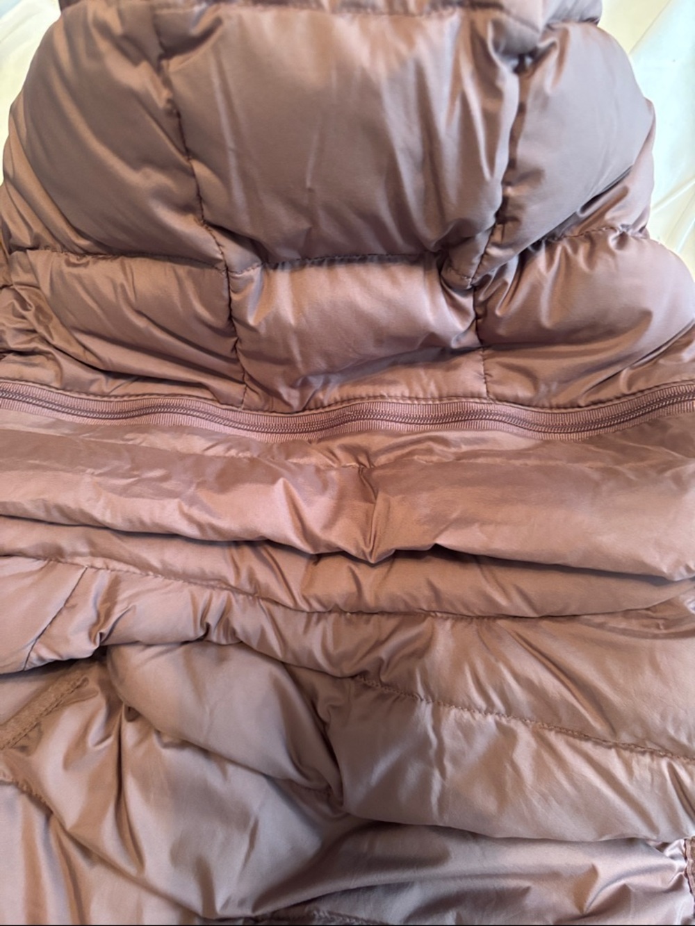 Lululemon Pack It Down Vest in Mauve Stone size 2 - Picture 7 of 11